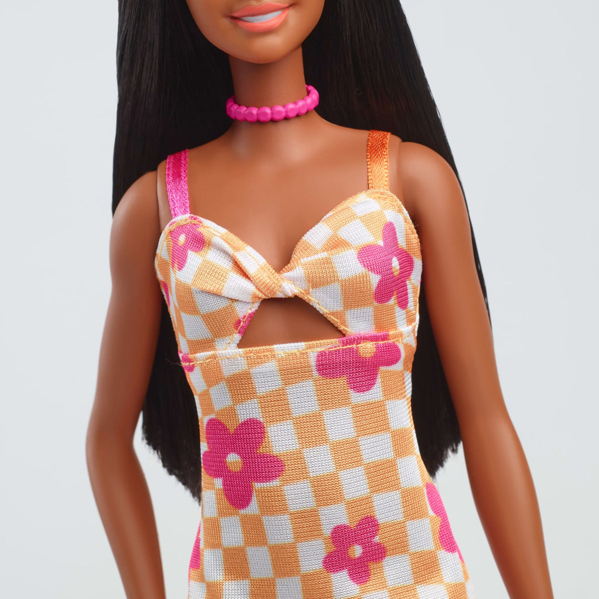 Barbie Fashionista Muñeca Vestido de Cuadros con Flores