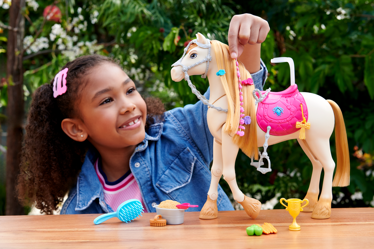 Barbie Mysteries: The Great Horse Chase interactive Toy Horse With Sounds, Music & Accessories