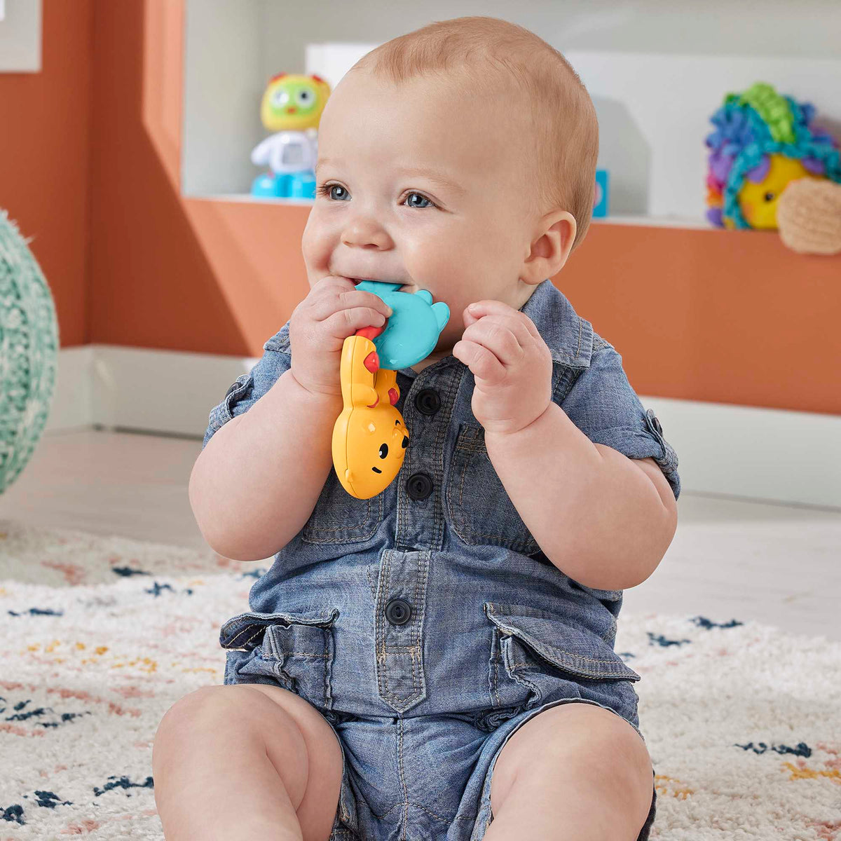 Fisher-Price Baby Sonaja para Bebés Sensimals Leopardo